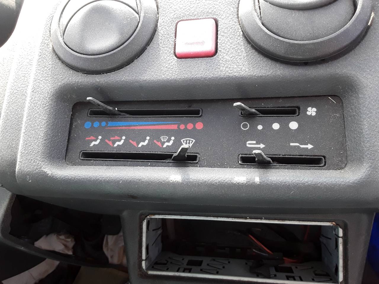 Mando calefaccion / aire acondicionado, foto 1 de 1
