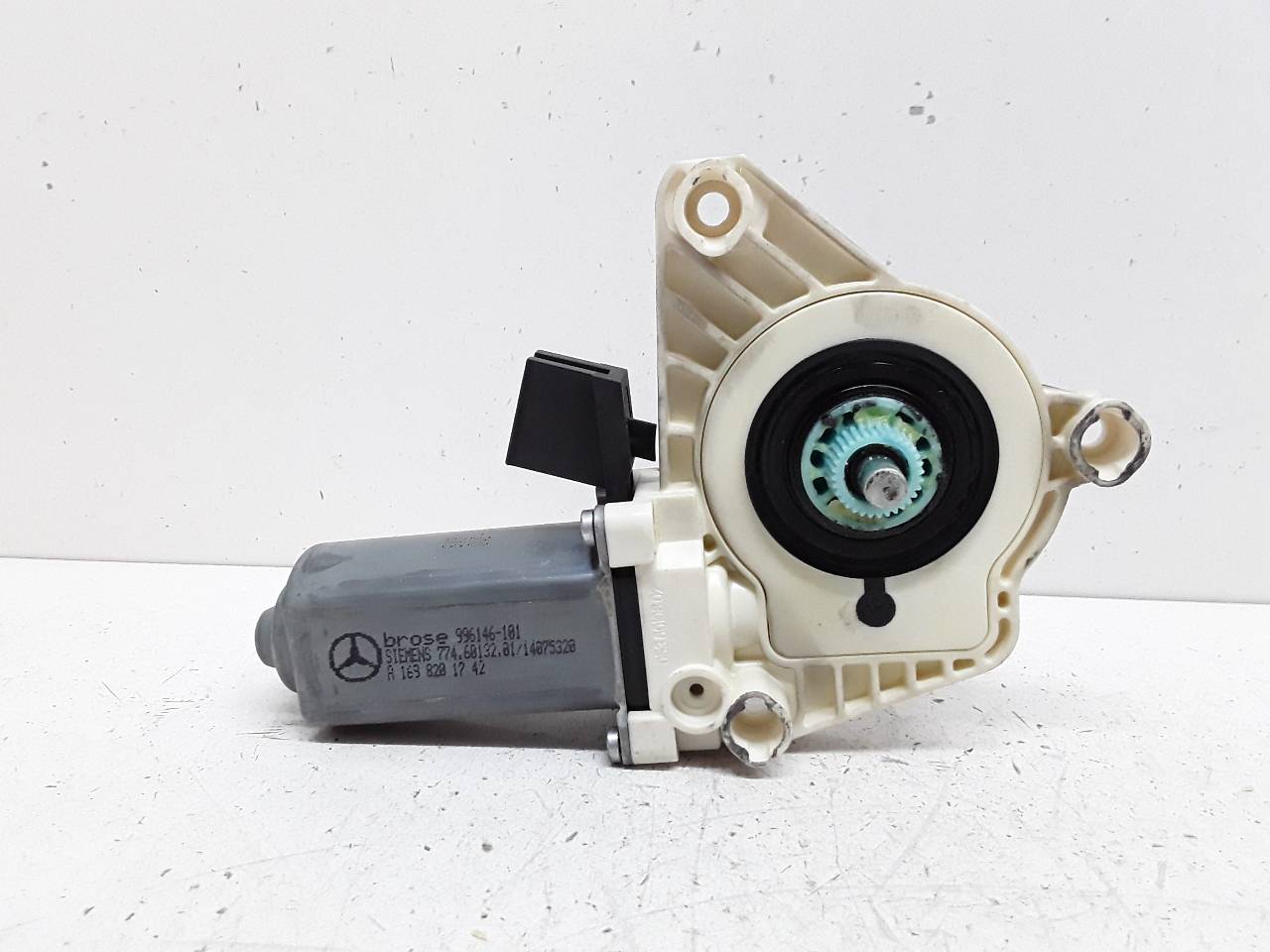 Motor elevalunas delantero izquierdo, foto 1 de 3