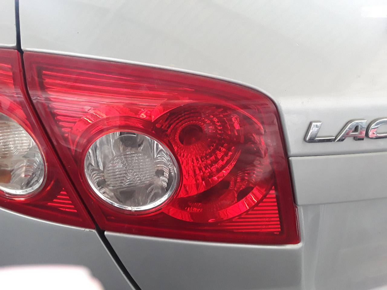 Left inner rear light, photo 1 of 1