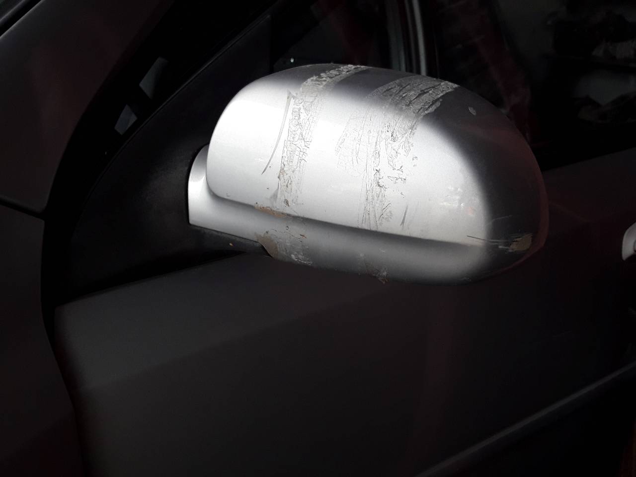 Retrovisor izquierdo