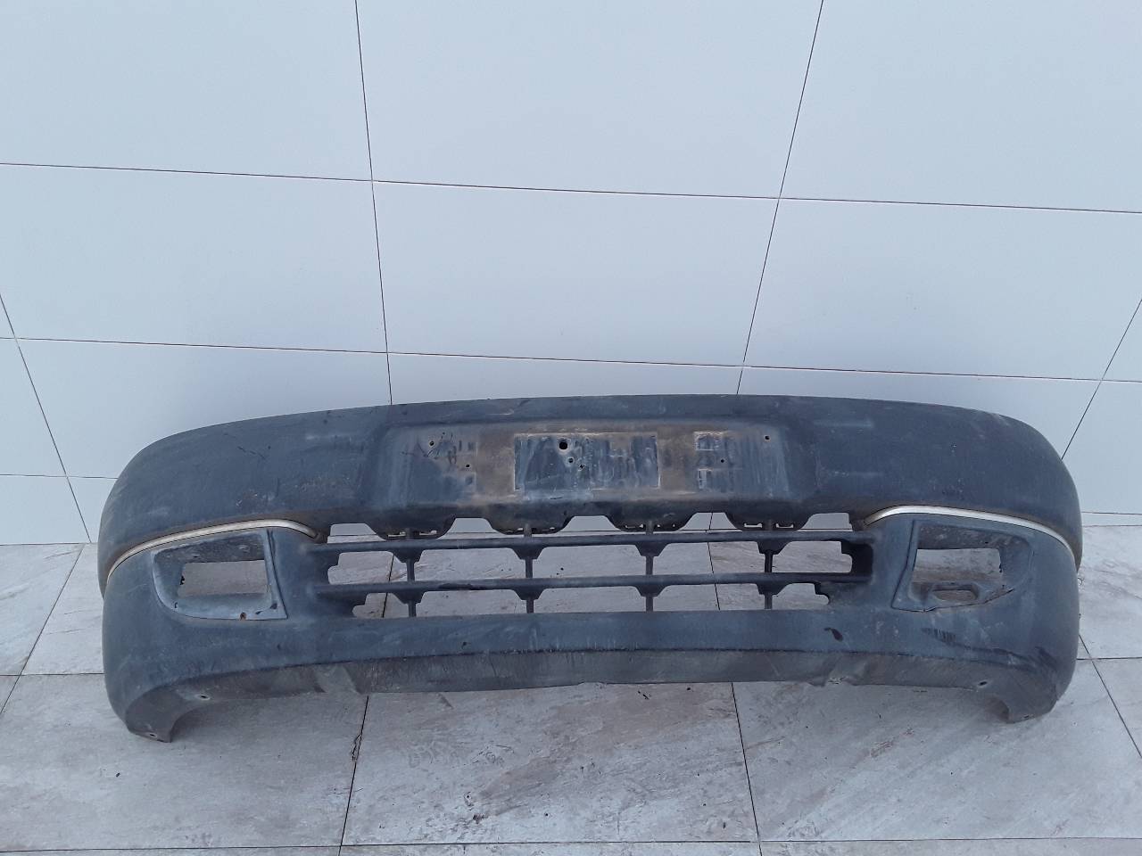 Paragolpes delantero