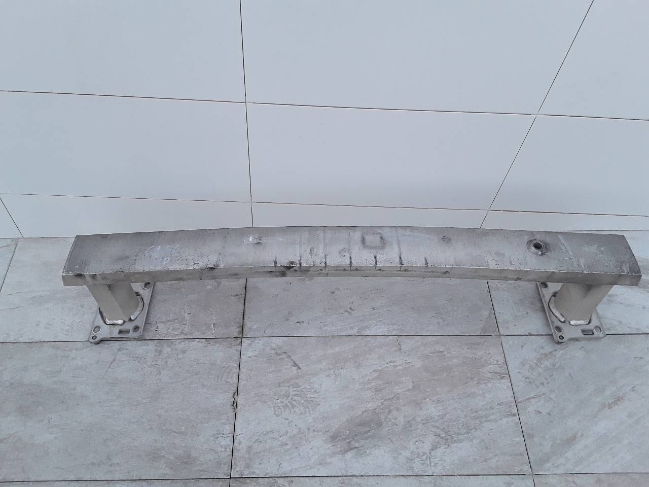 Refuerzo paragolpes delantero