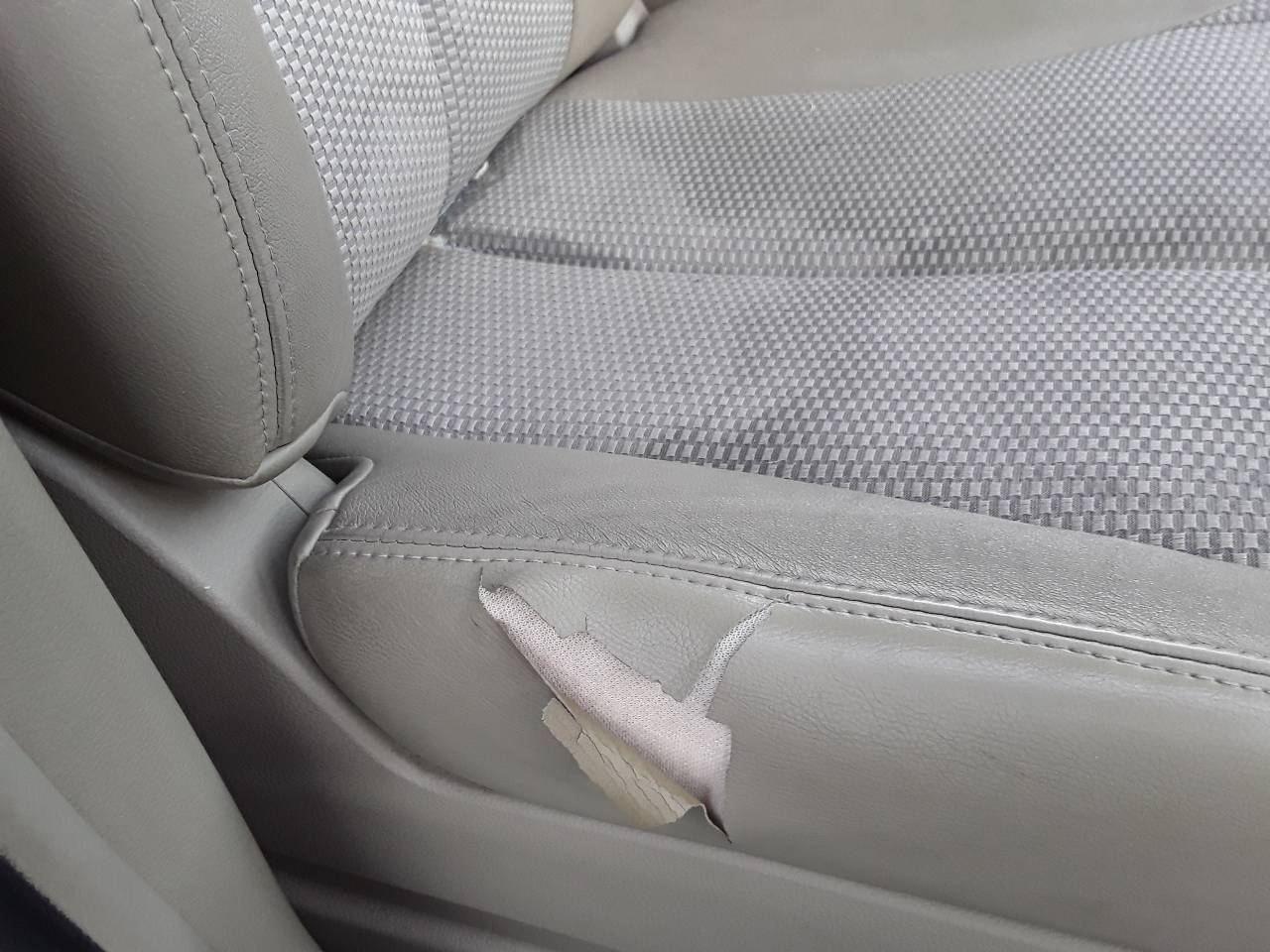 Asiento delantero derecho, foto 1 de 3