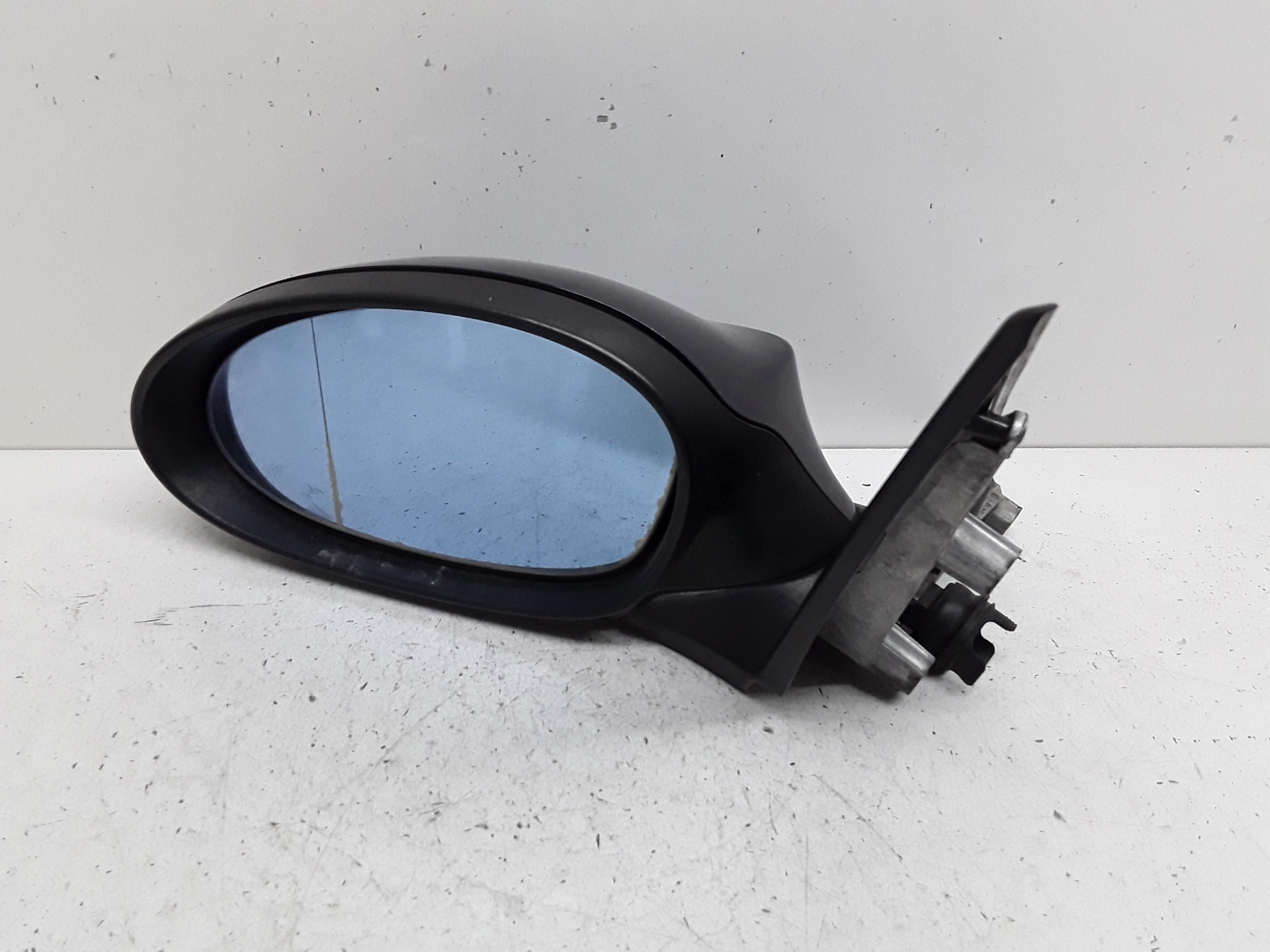 Retrovisor izquierdo
