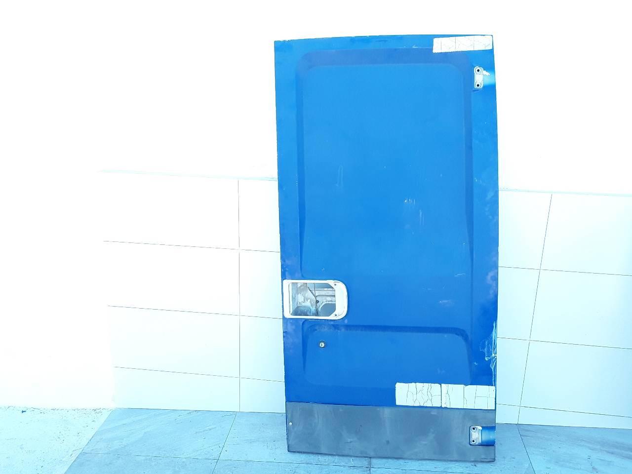 Puerta trasera derecha, foto 1 de 4