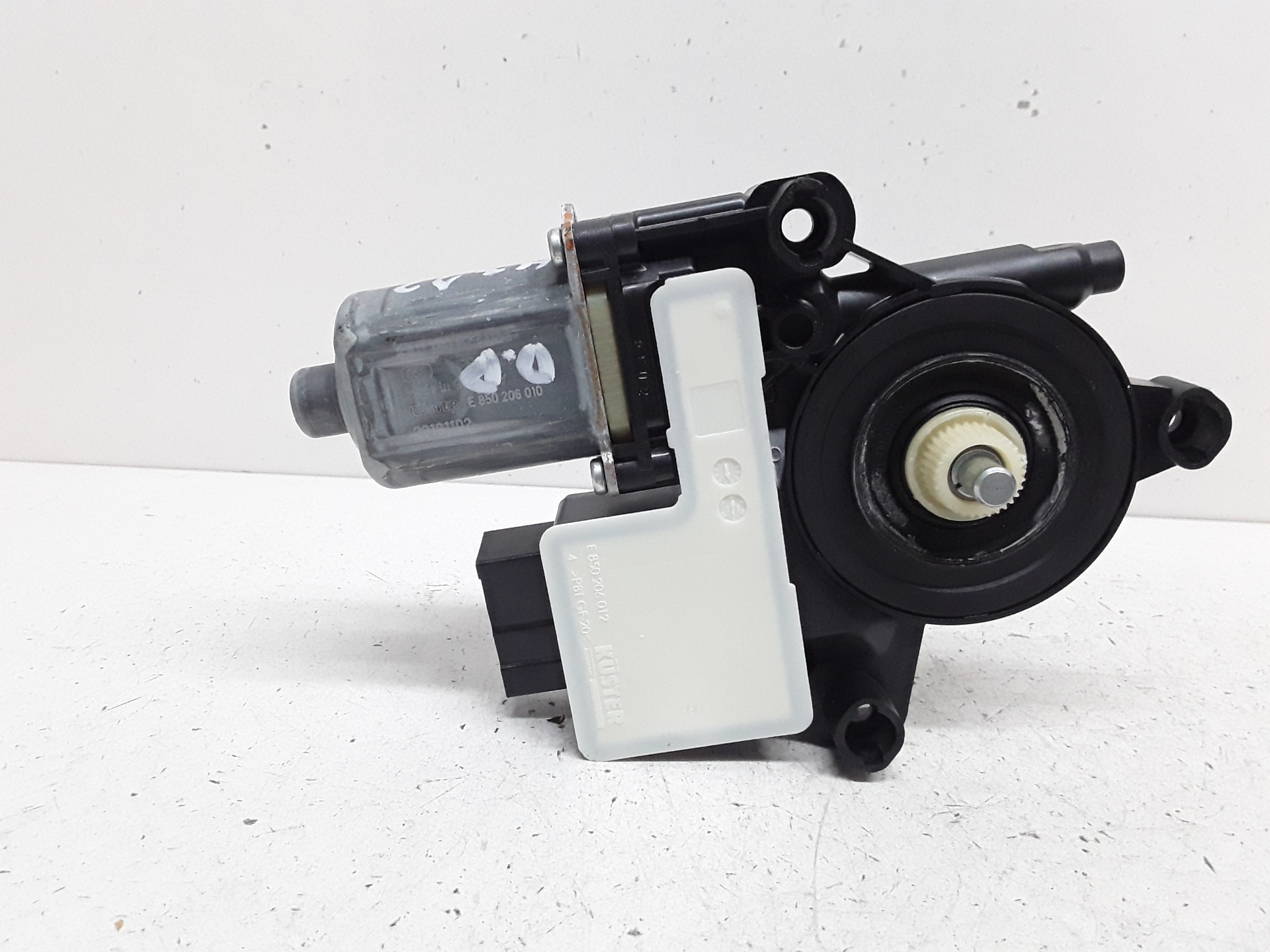 Motor elevalunas delantero derecho, foto 1 de 6