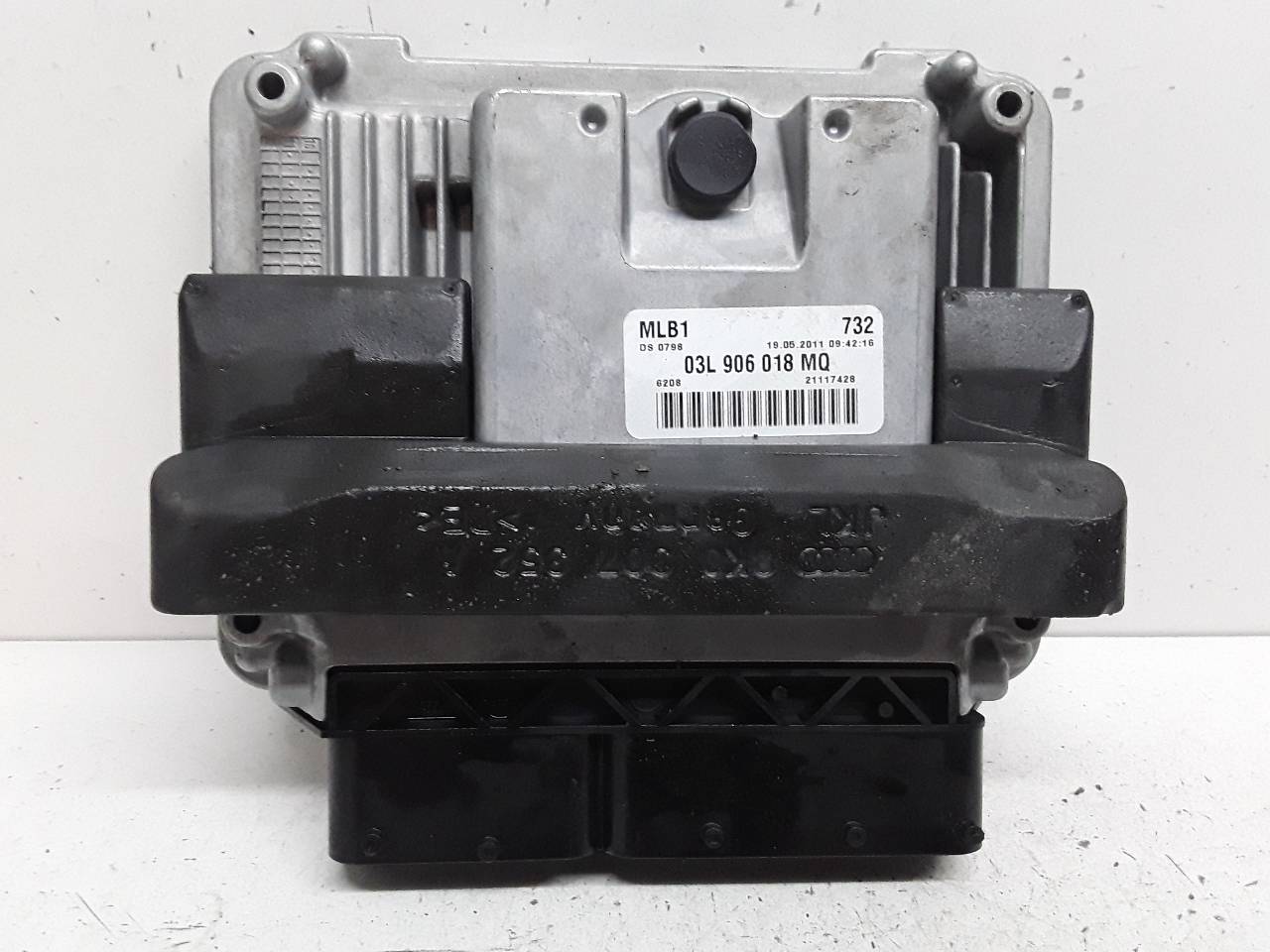 Engine control unit (ECU), photo 1 of 2