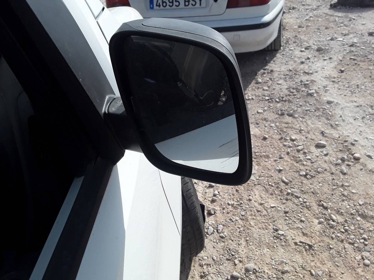 Retrovisor derecho, foto 1 de 5