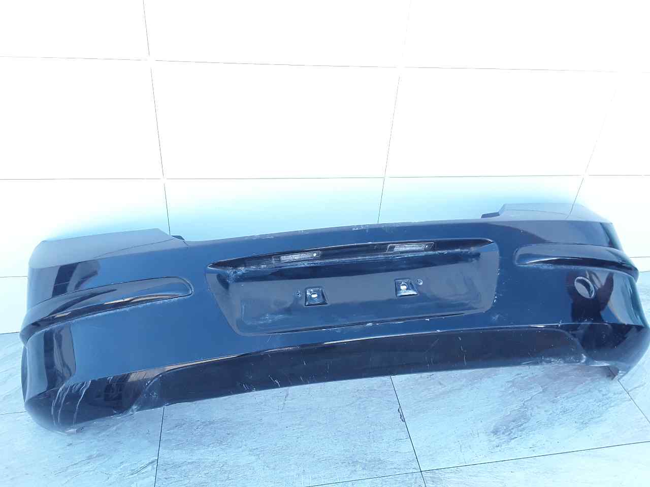 Paragolpes trasero