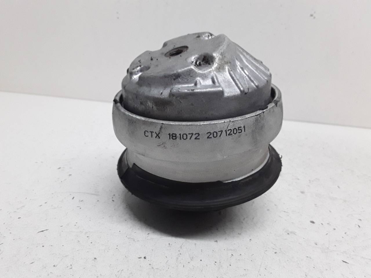 Soporte motor izquierdo