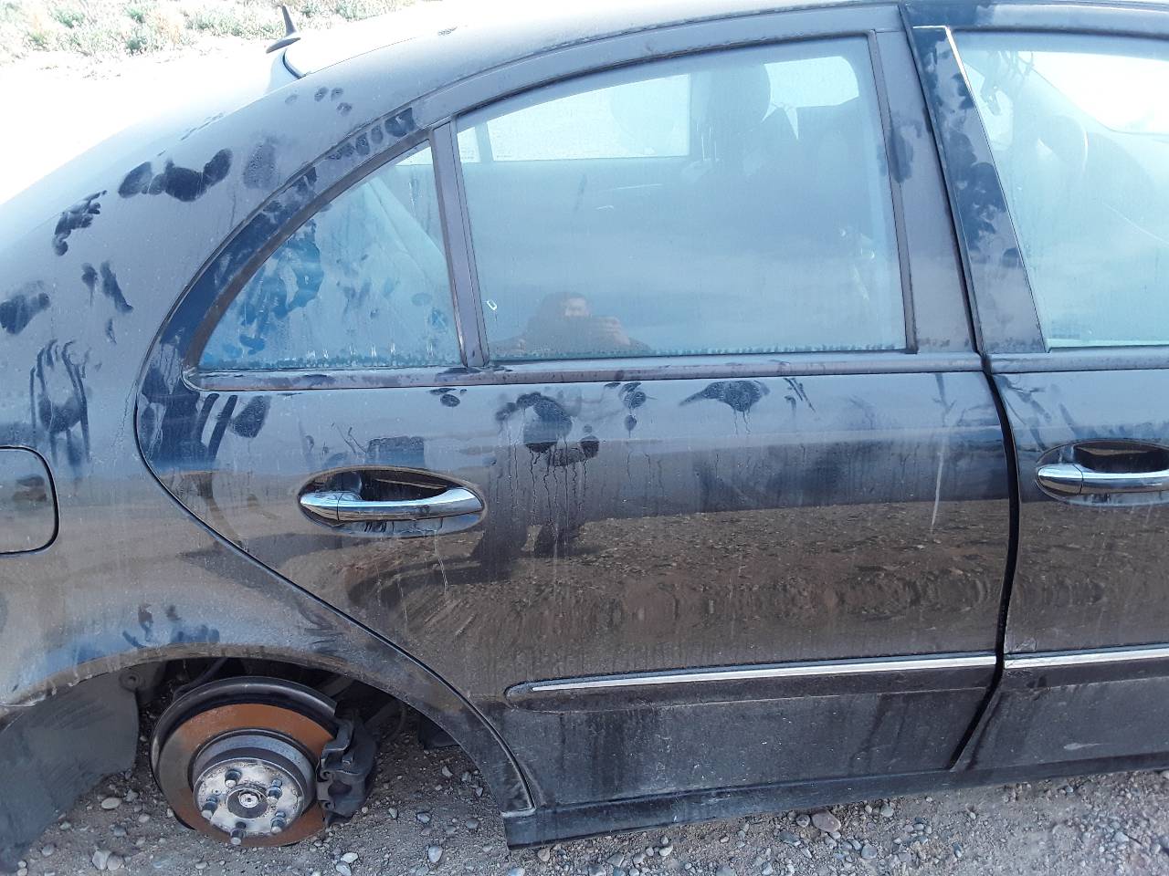 Rear right door, photo 1 of 1