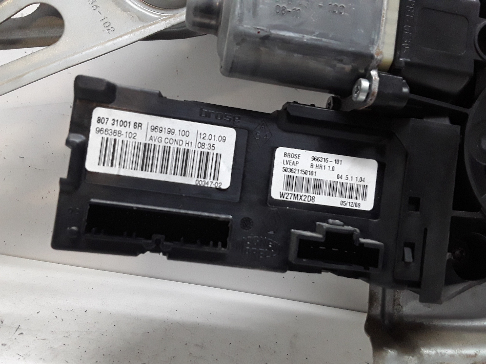 Motor elevalunas delantero izquierdo