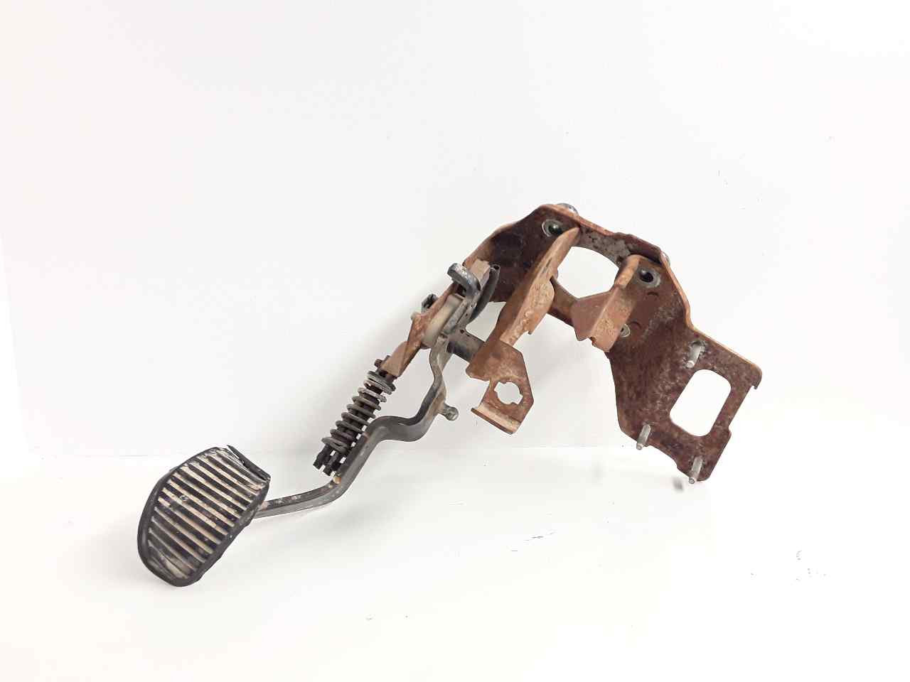 Pedal embrague