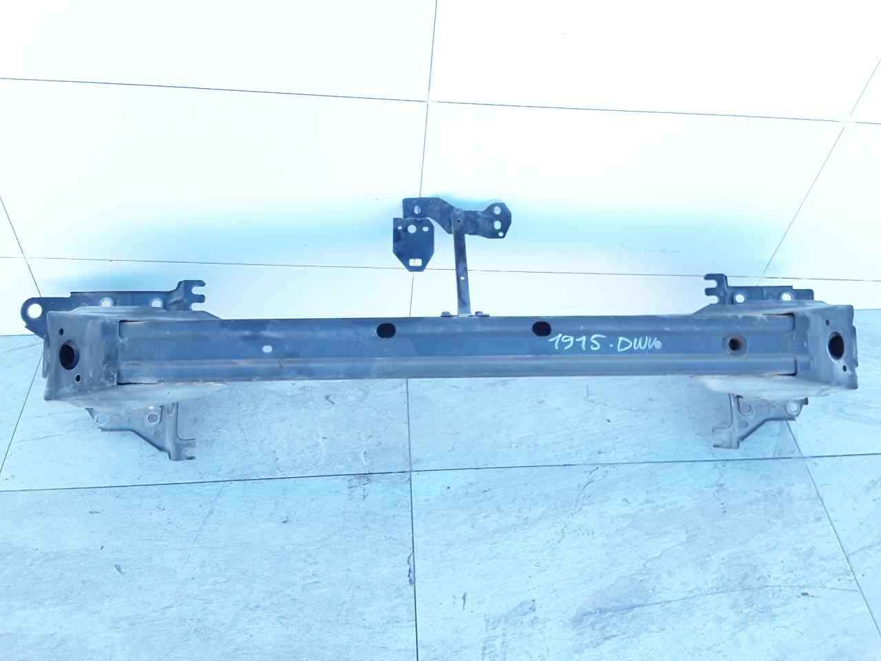 Refuerzo paragolpes delantero