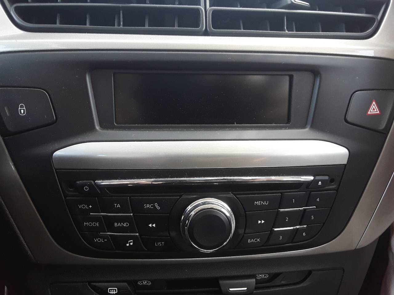 Sistema audio / radio cd, foto 1 de 1