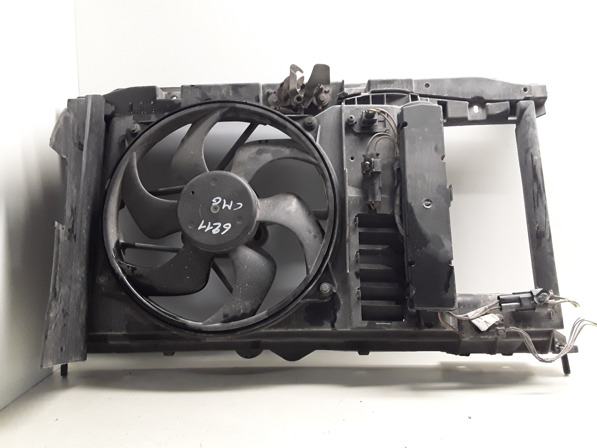Panel frontal