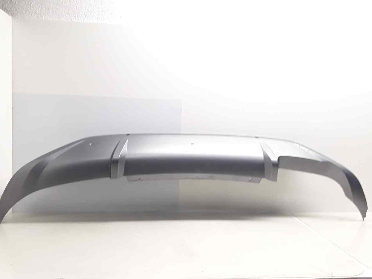 Faldon trasero, foto 1 de 5