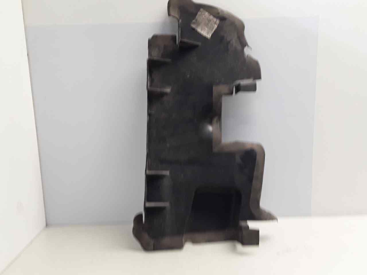 Molduras delanteras, foto 1 de 3