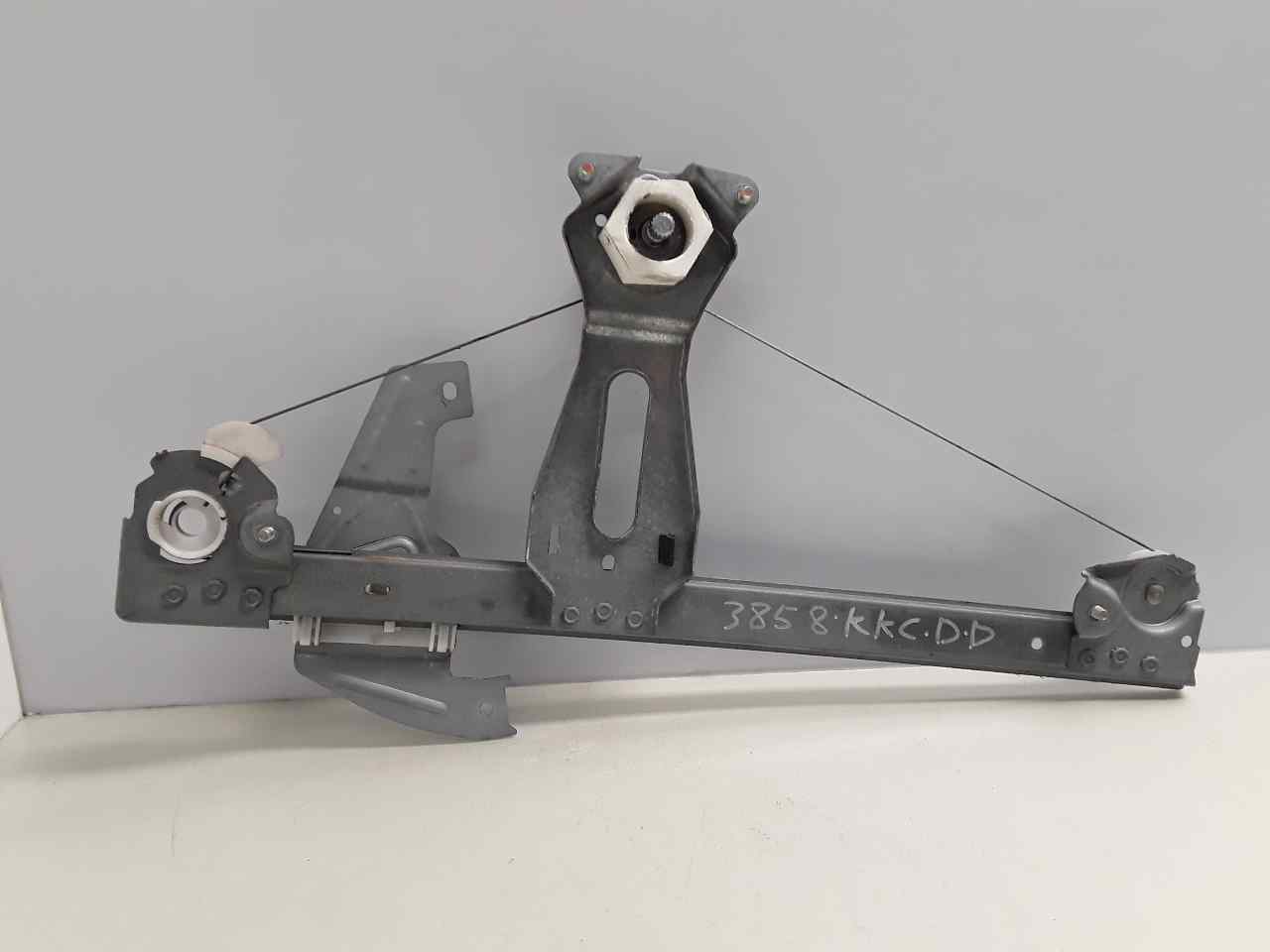 Elevalunas delantero derecho