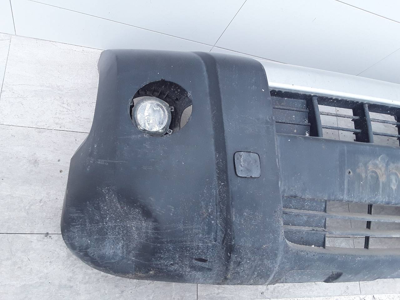 Paragolpes delantero, foto 1 de 5