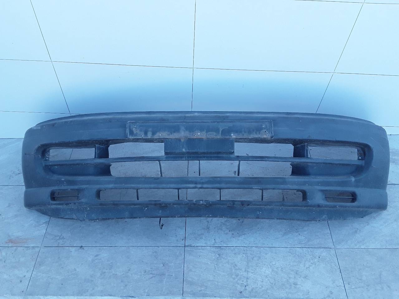Paragolpes delantero