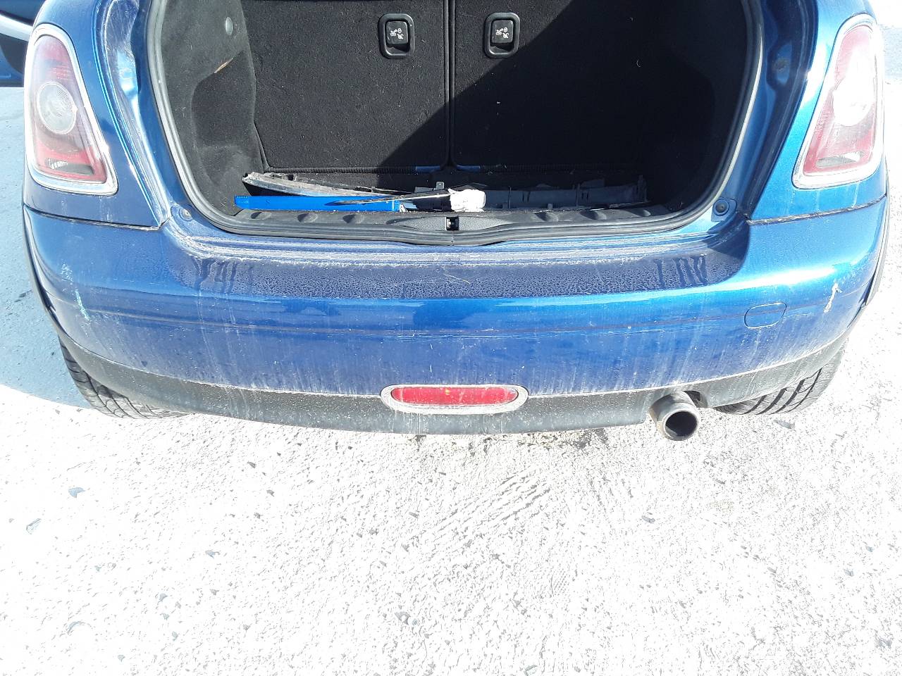Paragolpes trasero, foto 1 de 3