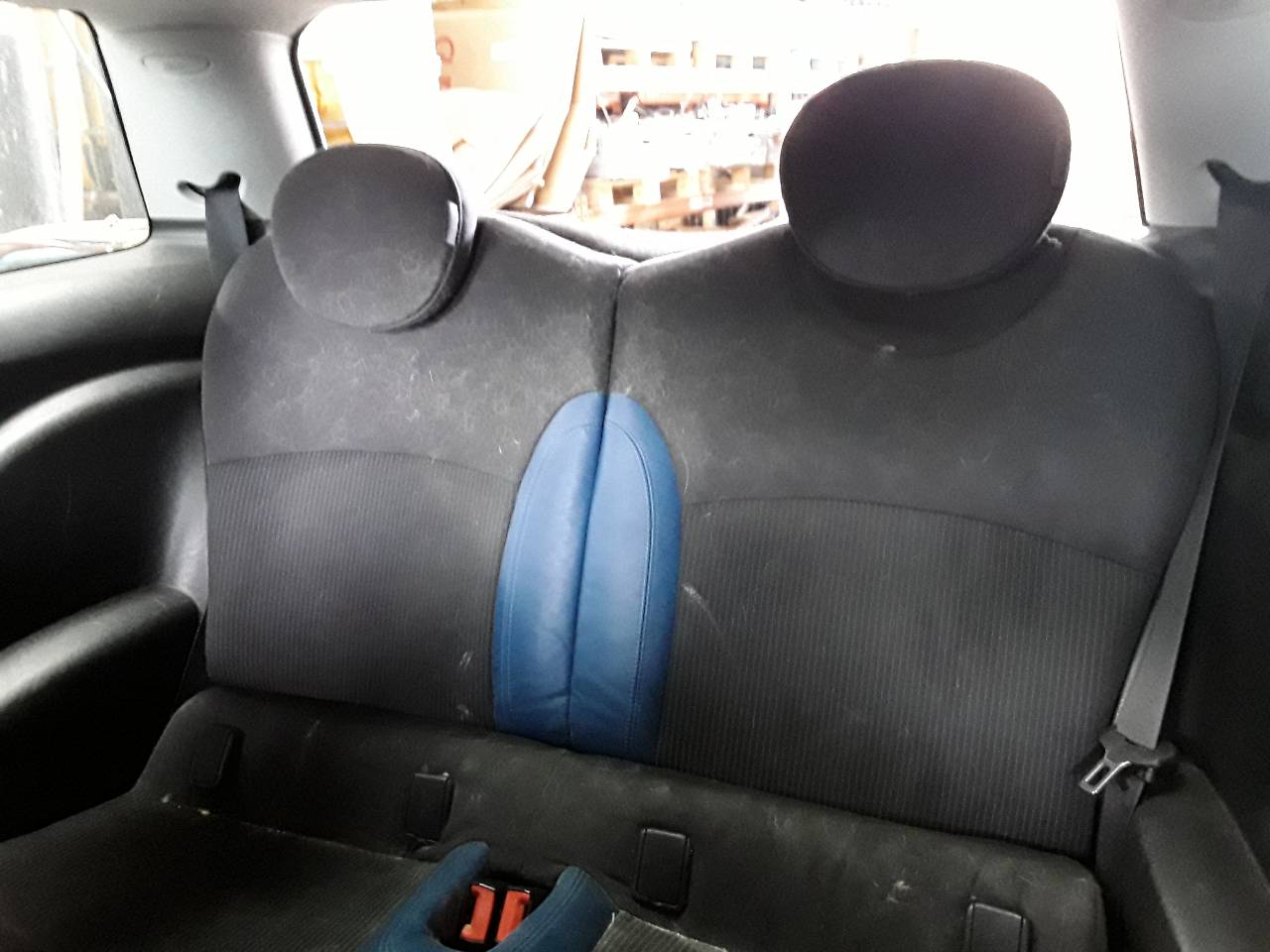 Asientos traseros, foto 1 de 2