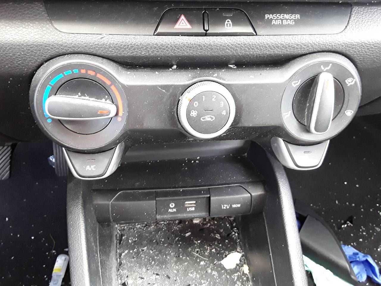 Comando de aquecimento / ar condicionado, foto 1 de 1