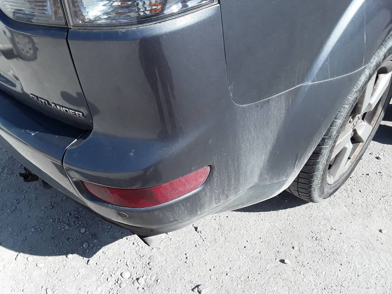 Aletin trasero derecho, foto 1 de 2