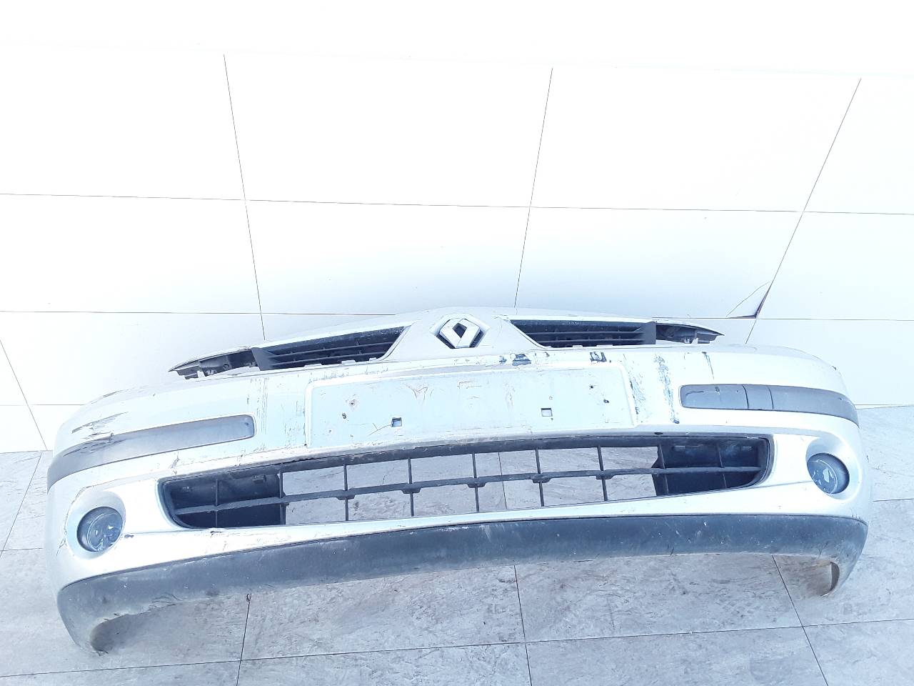Paragolpes delantero