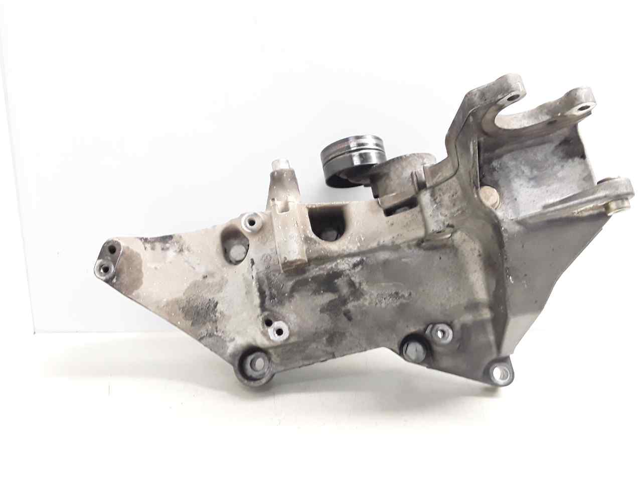 Soporte alternador