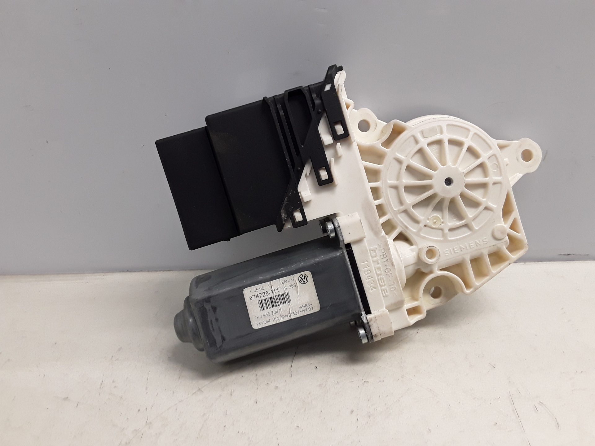Motor elevalunas trasero derecho