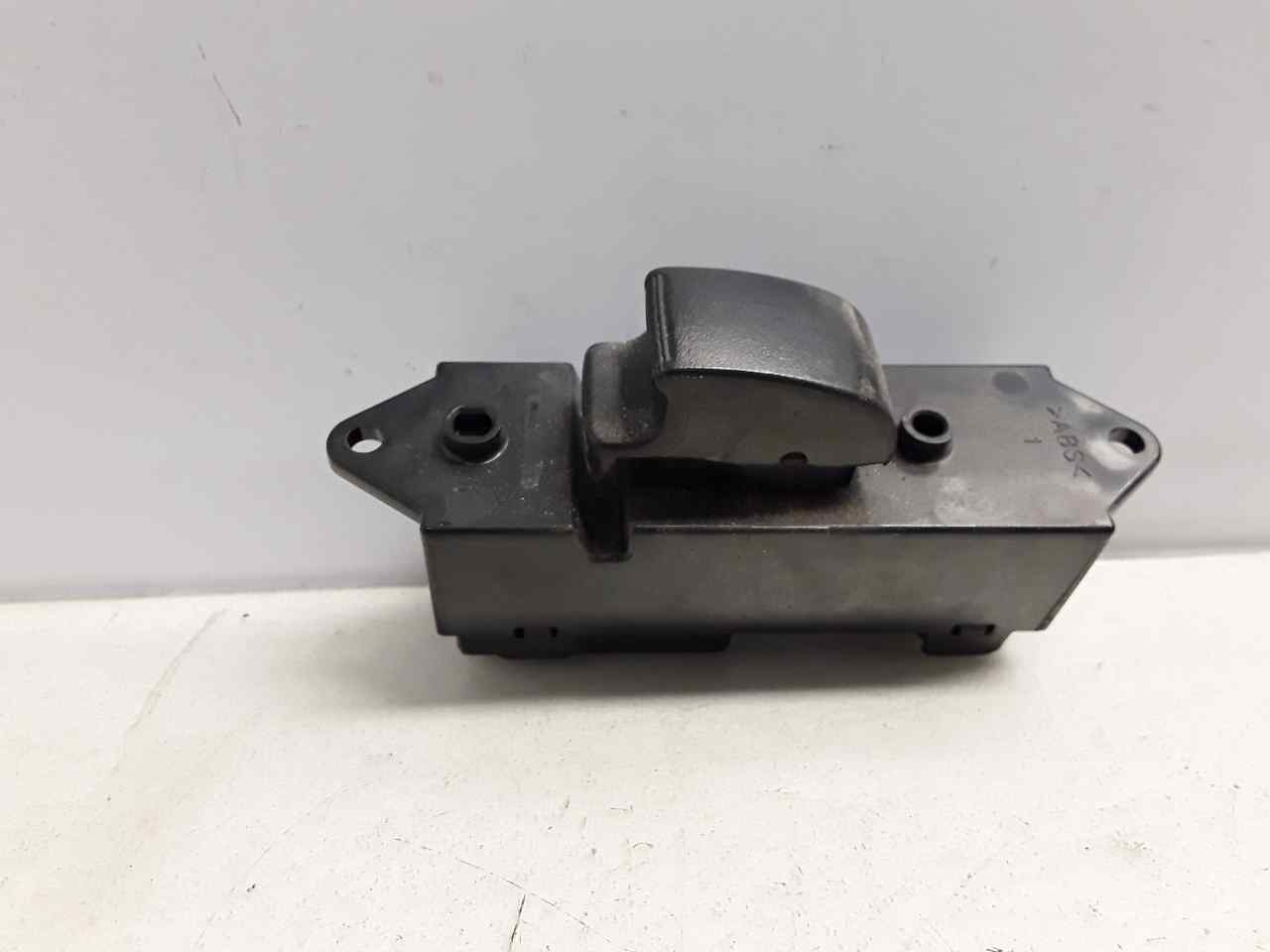 Front right window switch, photo 1 of 2
