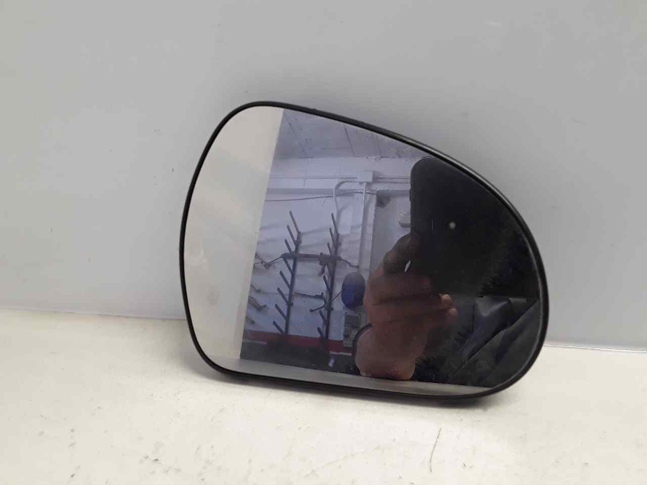 Cristal retrovisor derecho