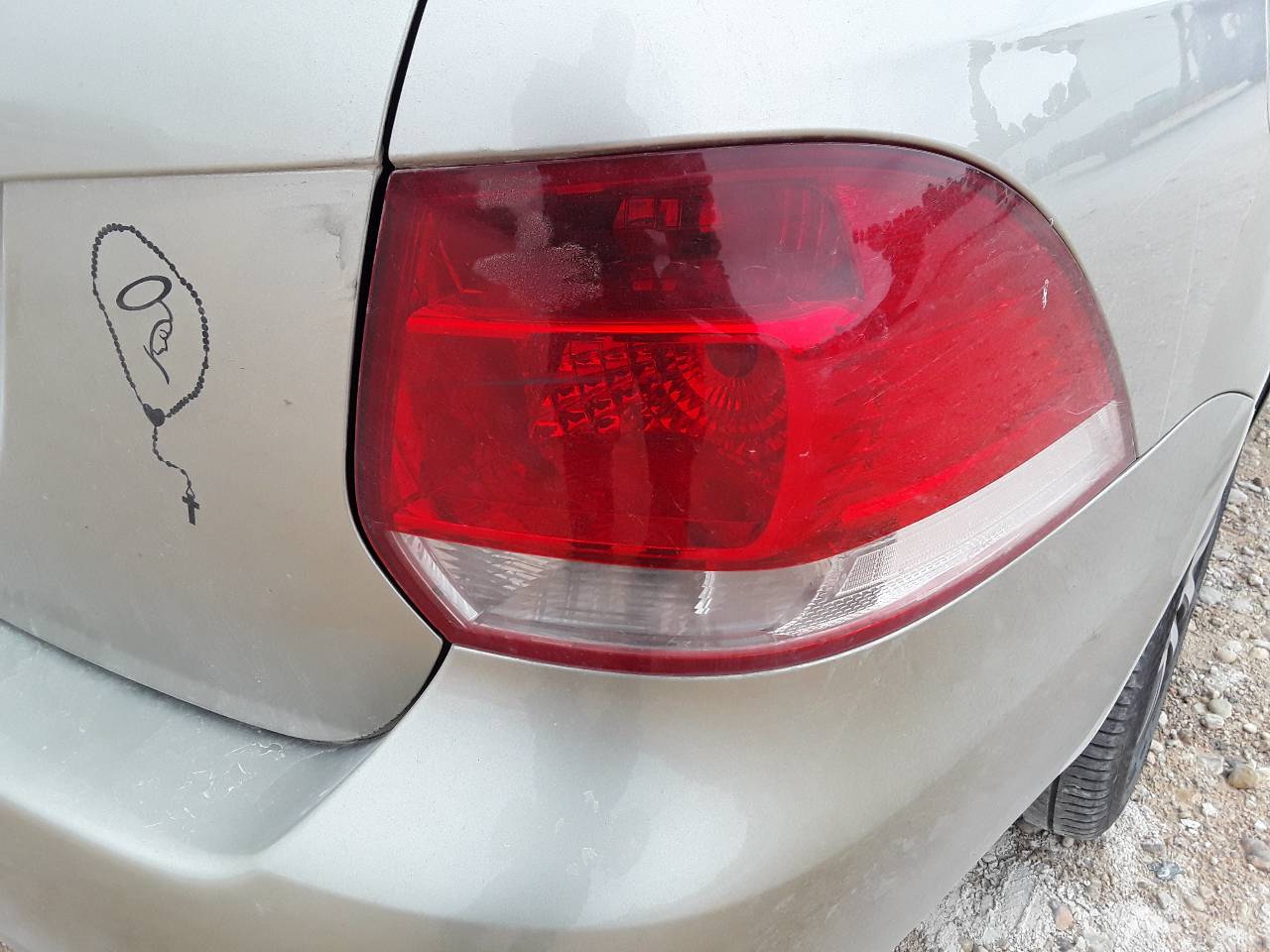 Piloto trasero derecho, foto 1 de 3