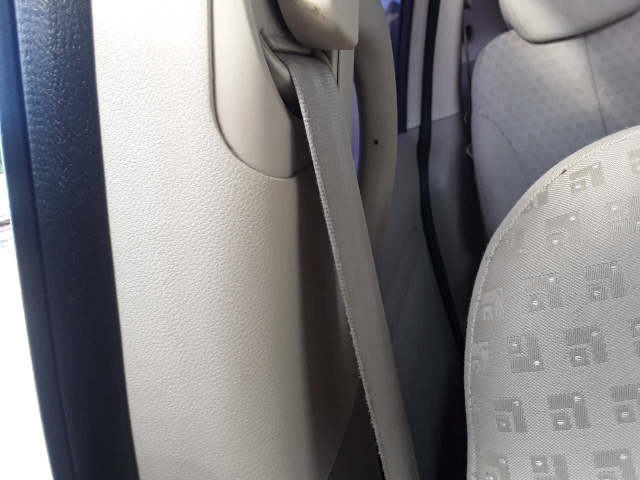 Cinturon seguridad delantero derecho, foto 1 de 2