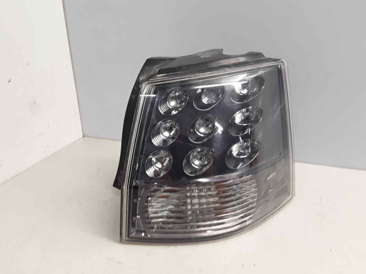 Right rear light, photo 1 of 2