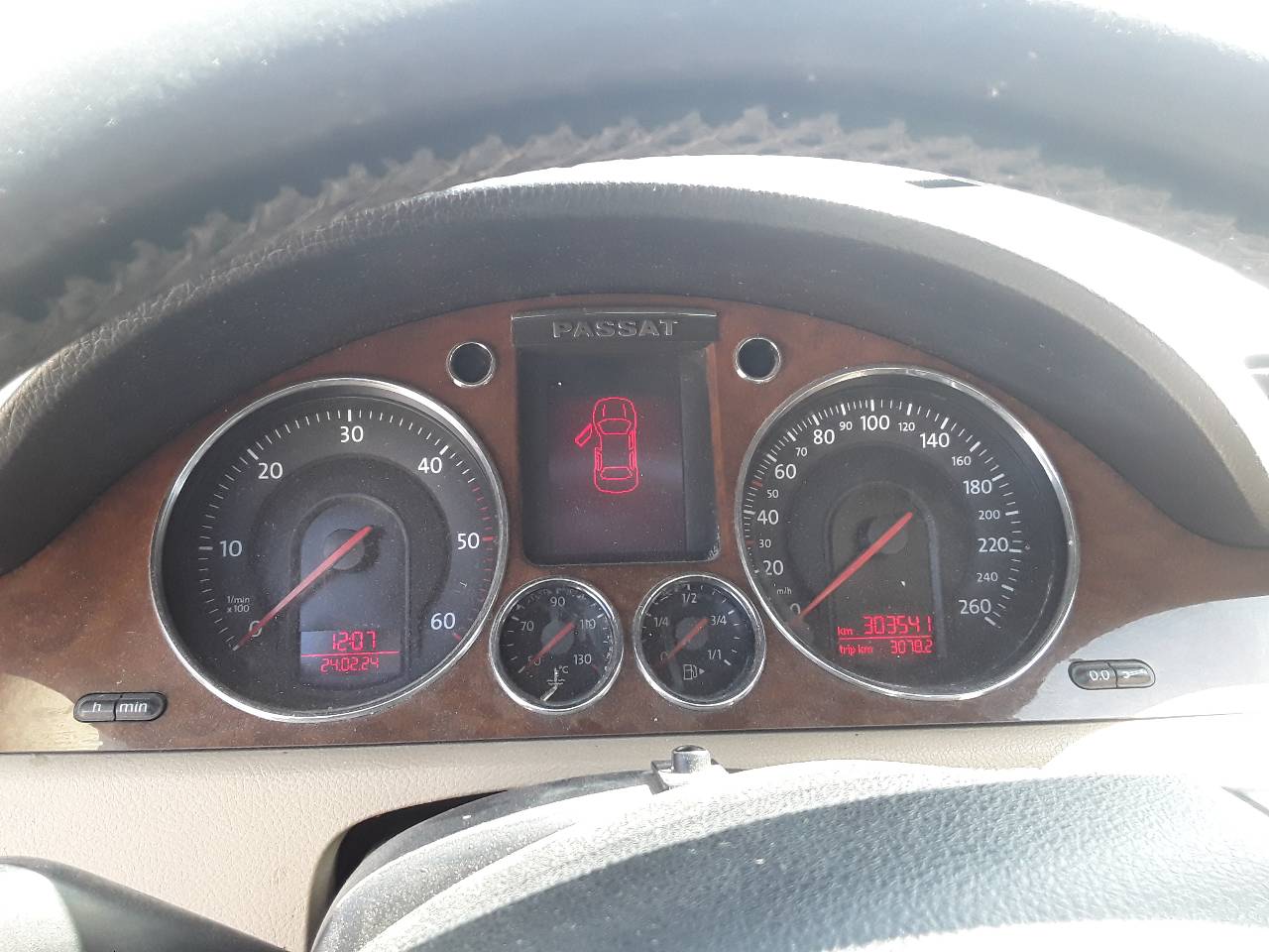 Instrument cluster, photo 1 of 1