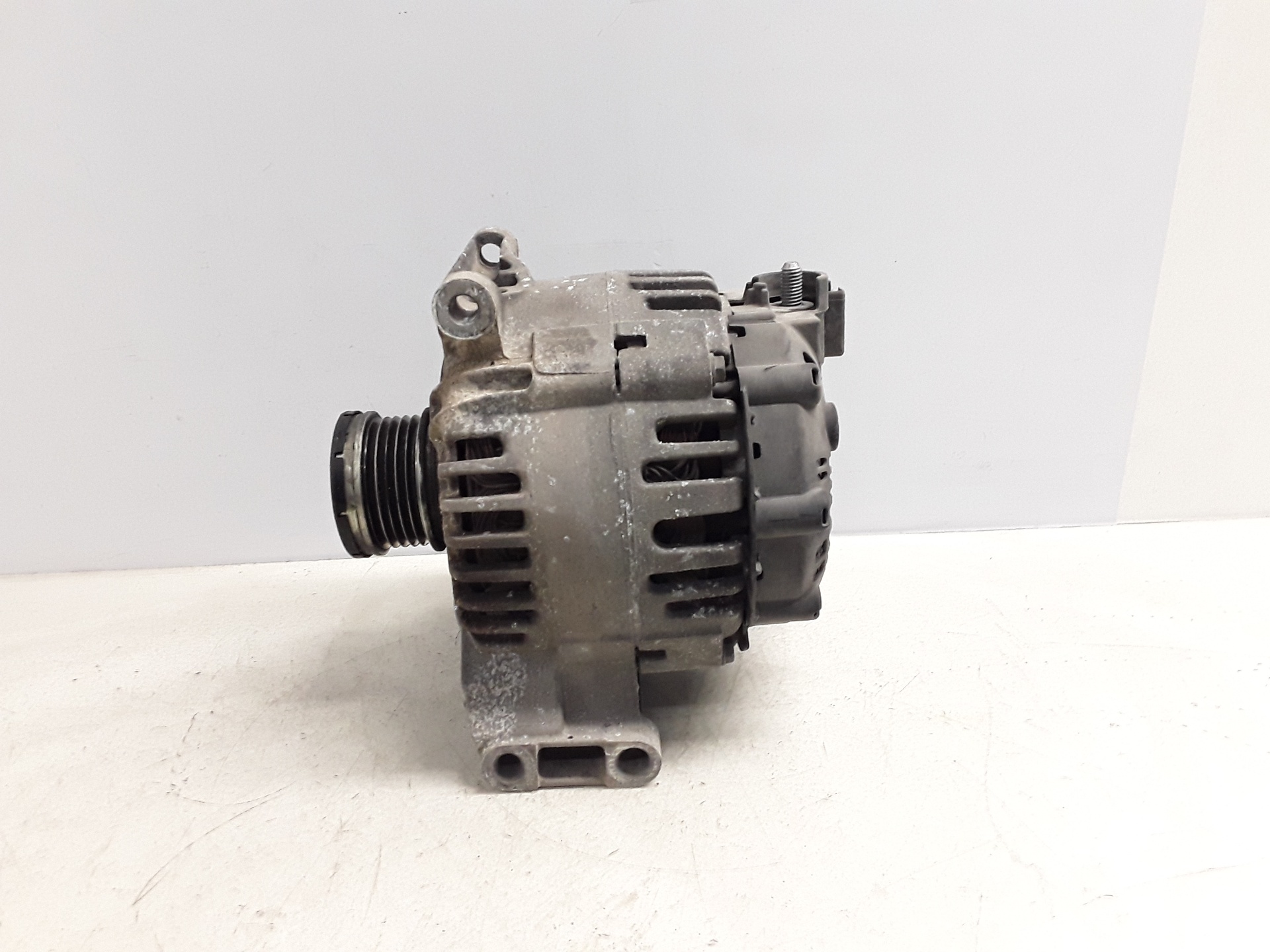 Alternador