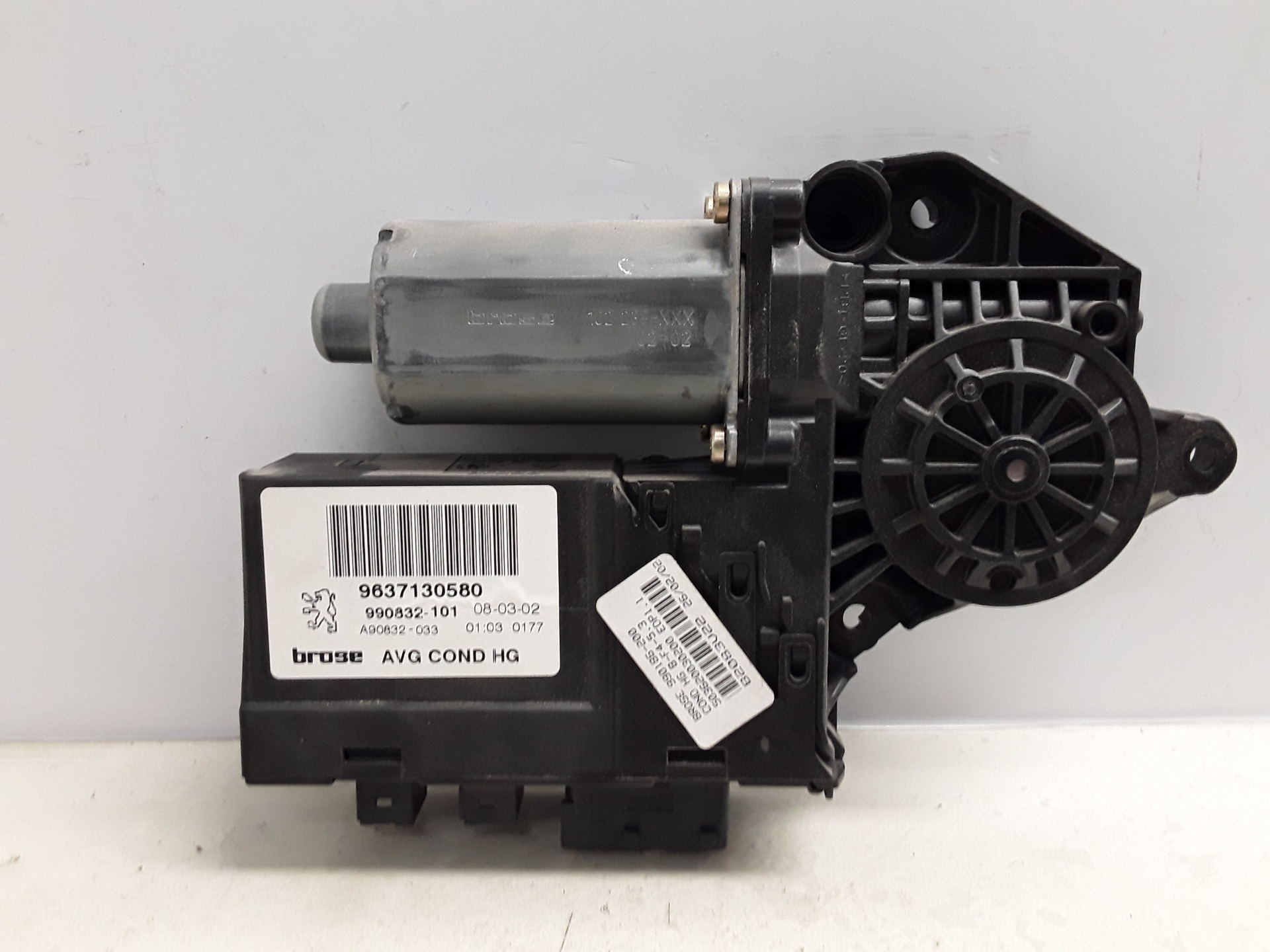 Motor elevalunas delantero izquierdo