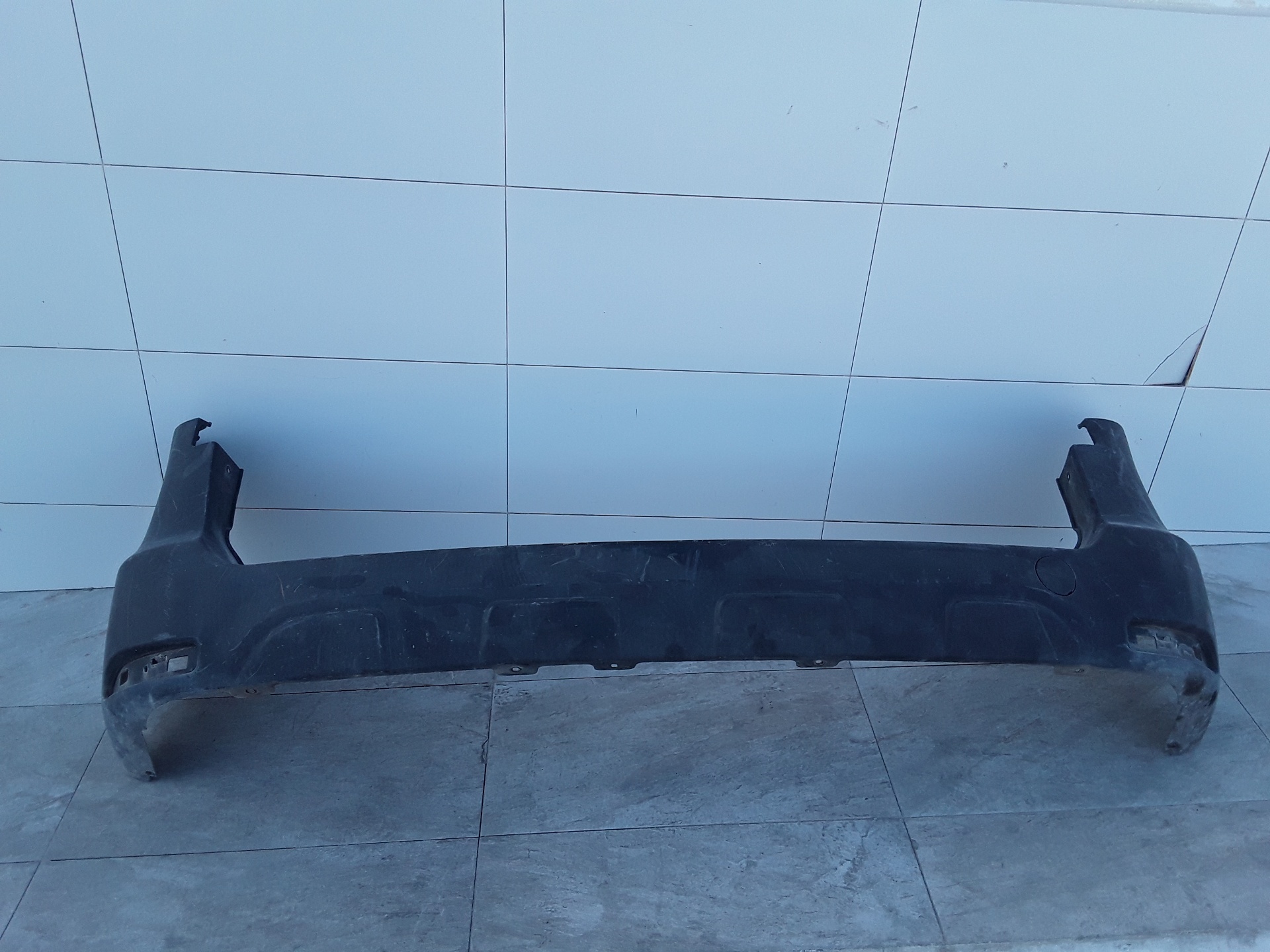 Paragolpes trasero