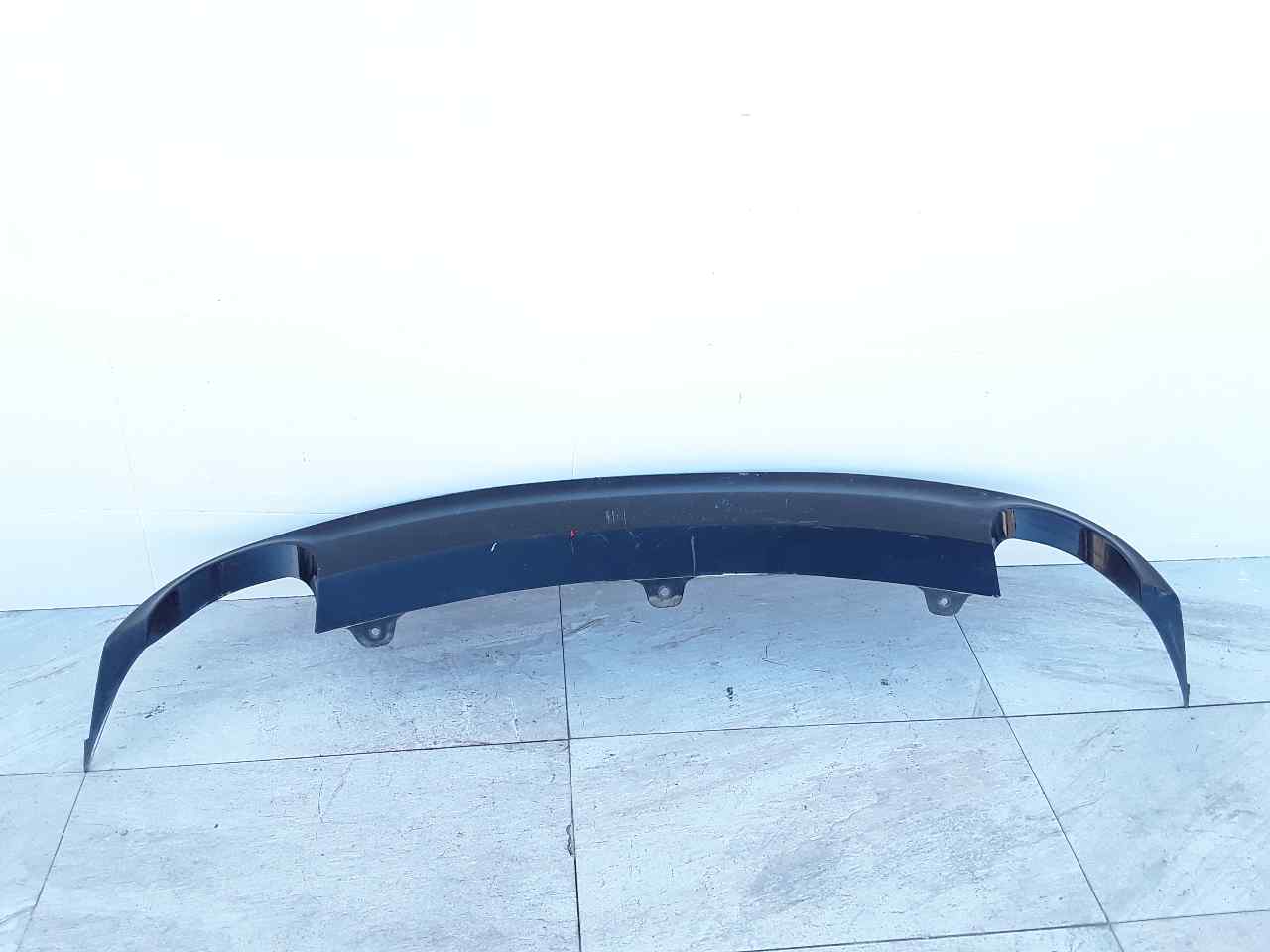 Spoiler do para-choques traseiro, foto 1 de 2