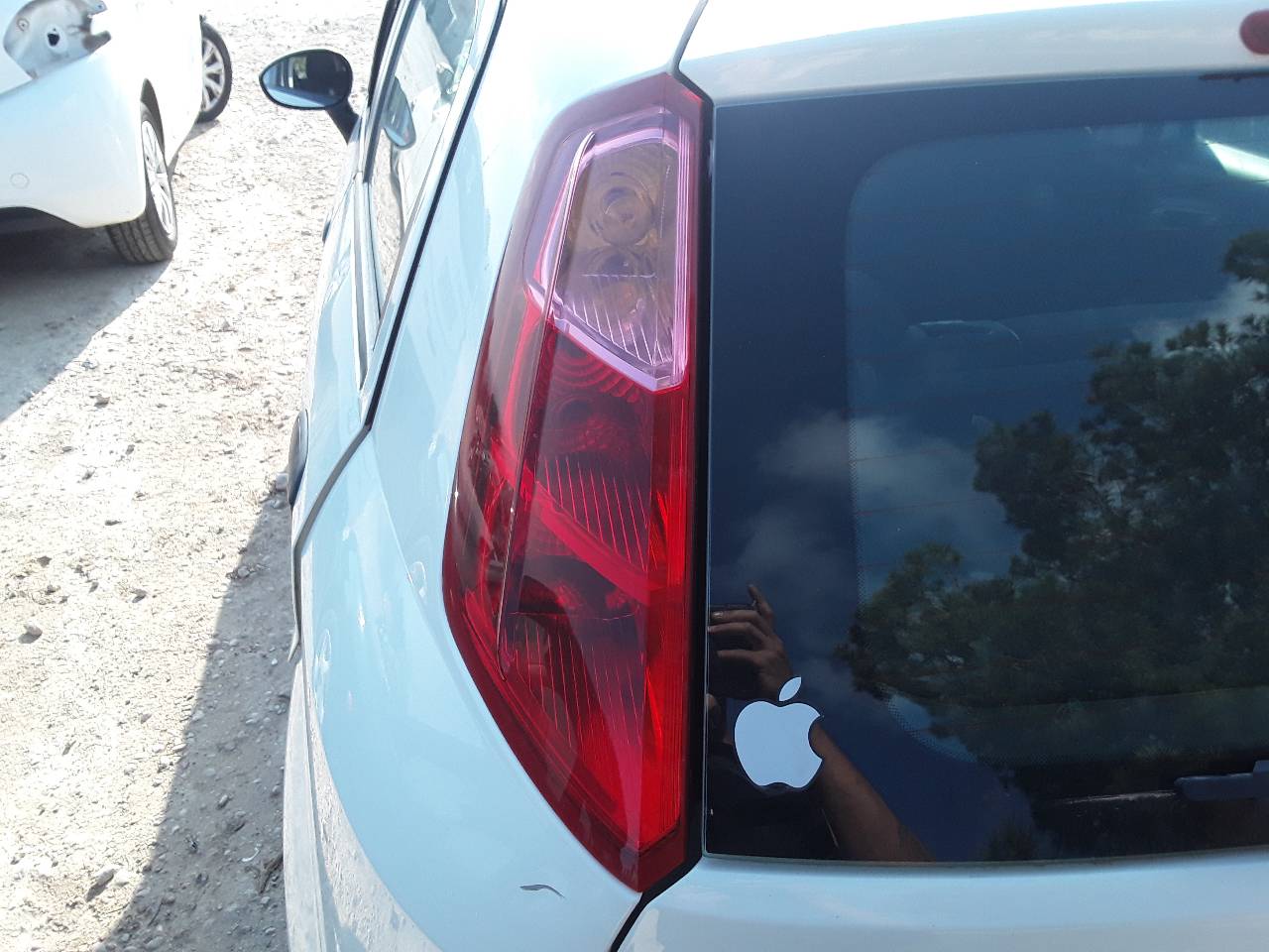 Piloto trasero izquierdo