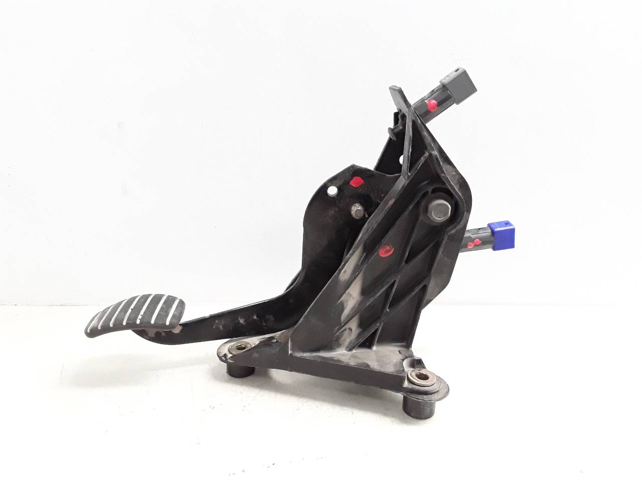 Pedal embrague