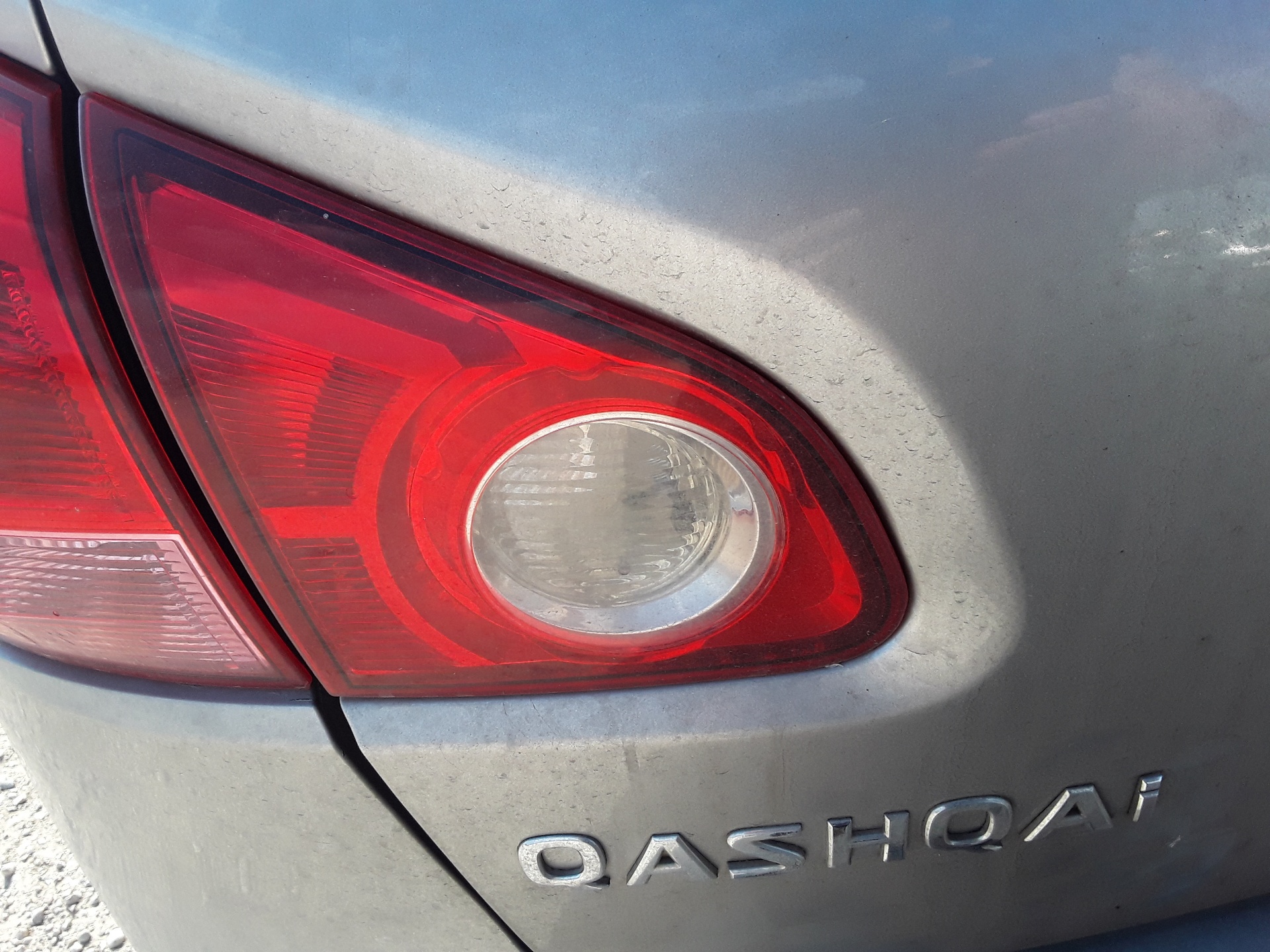 Left inner rear light, photo 1 of 4