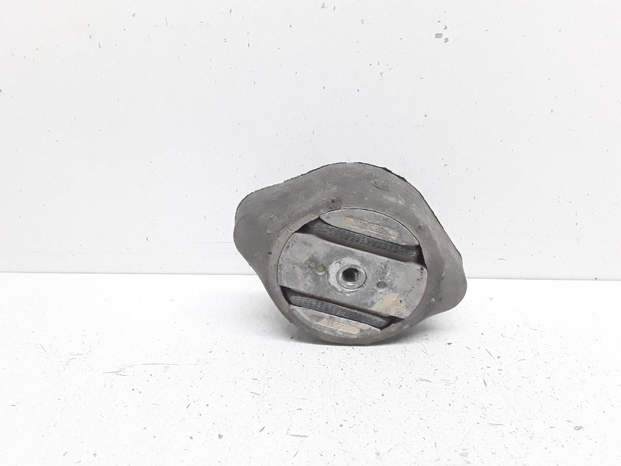 Soporte motor izquierdo