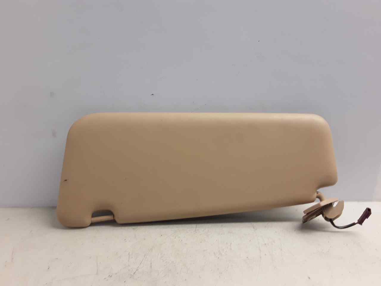 Right sun visor, photo 1 of 2