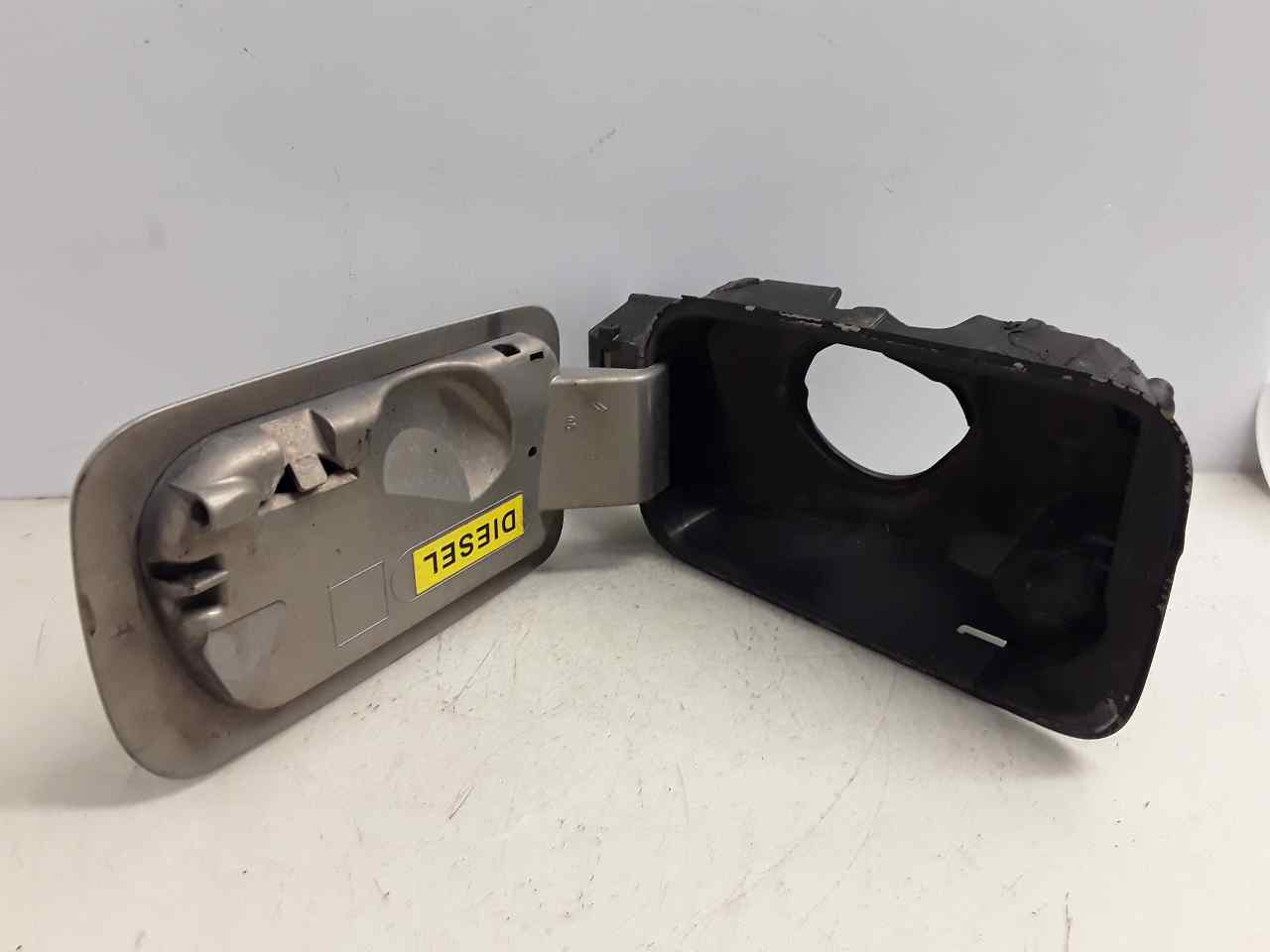 Tapa exterior combustible