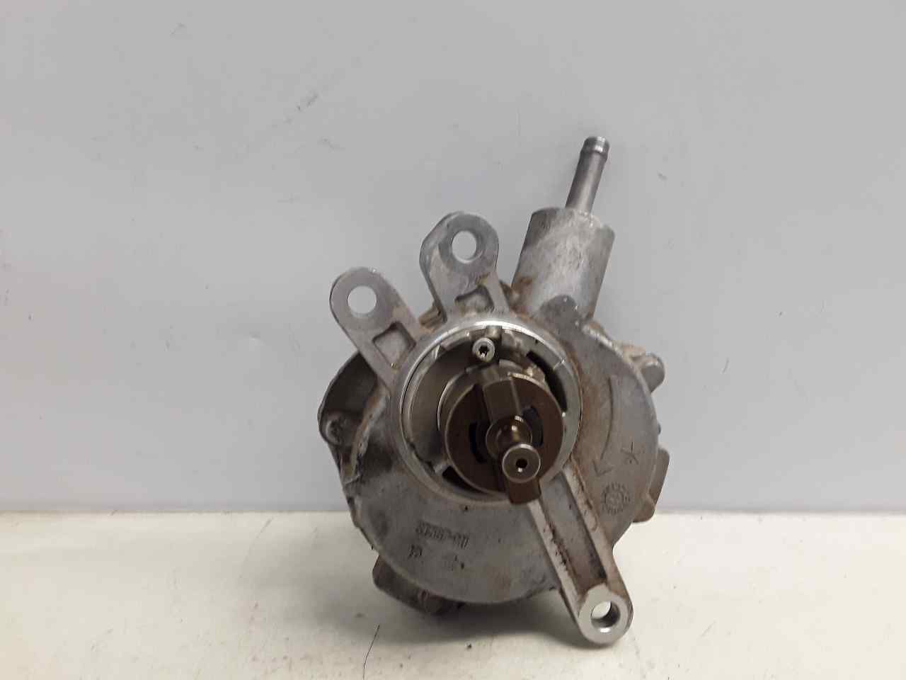 Vacuum pump, photo 1 of 3