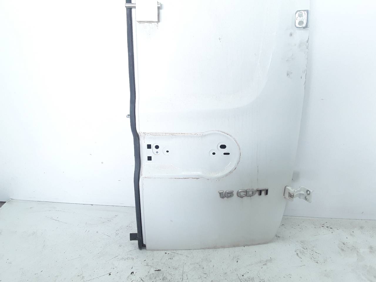 Puerta trasera derecha, foto 1 de 3